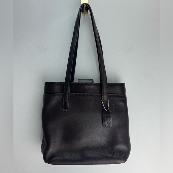 Coach Handbags - Coach 6810 Vintage Tote Shoulder Bag Brown Leather Classic Old Money Heritage
